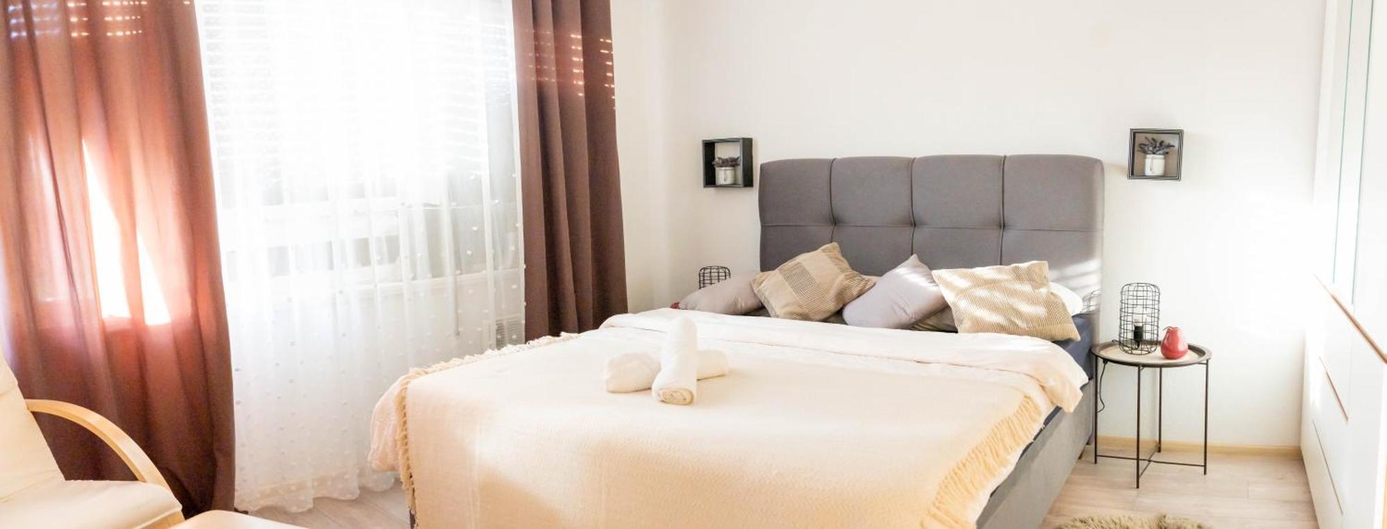 Apartman Lili Knin Εξωτερικό φωτογραφία