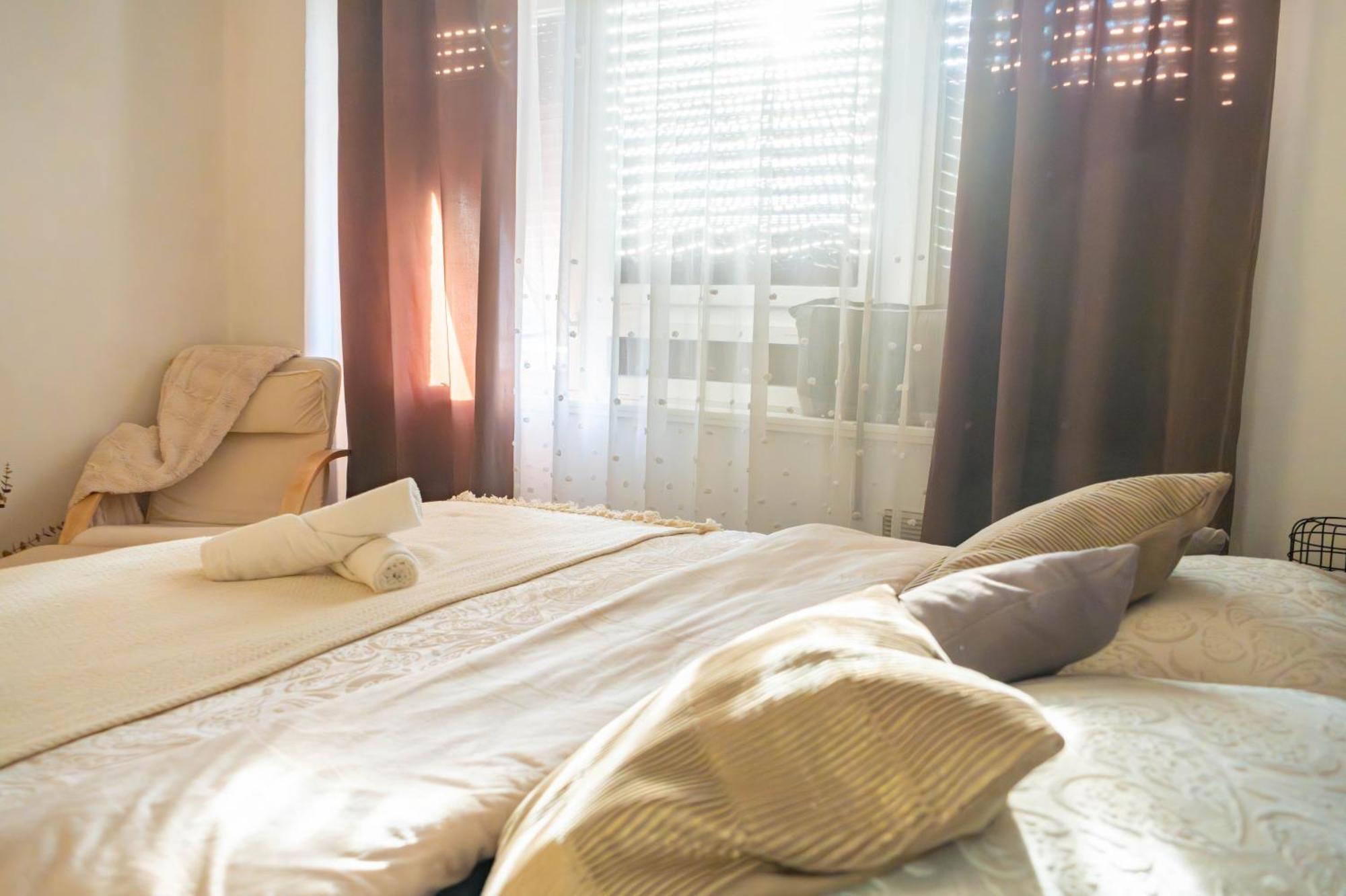 Apartman Lili Knin Εξωτερικό φωτογραφία